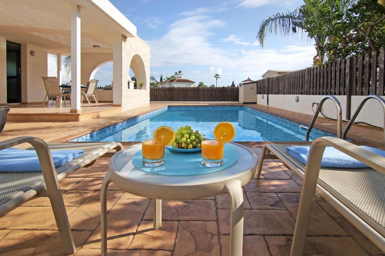 Villa Merry Ayia Napa Exterior foto